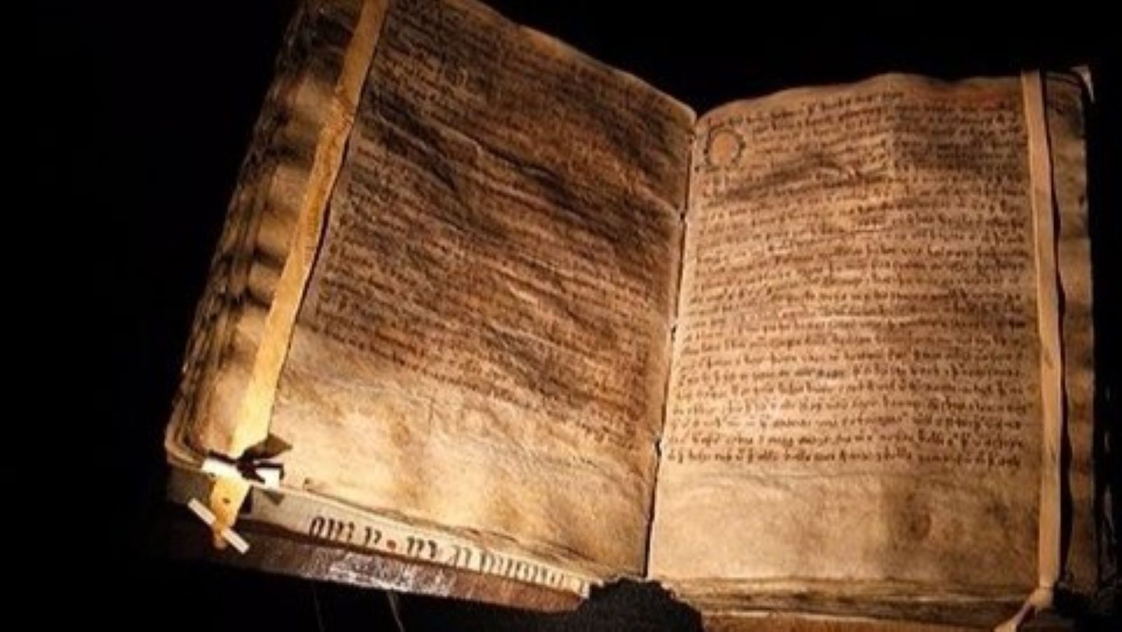 The Icelandic Sagas: 3 Epic Real-Life Stories You Should Read