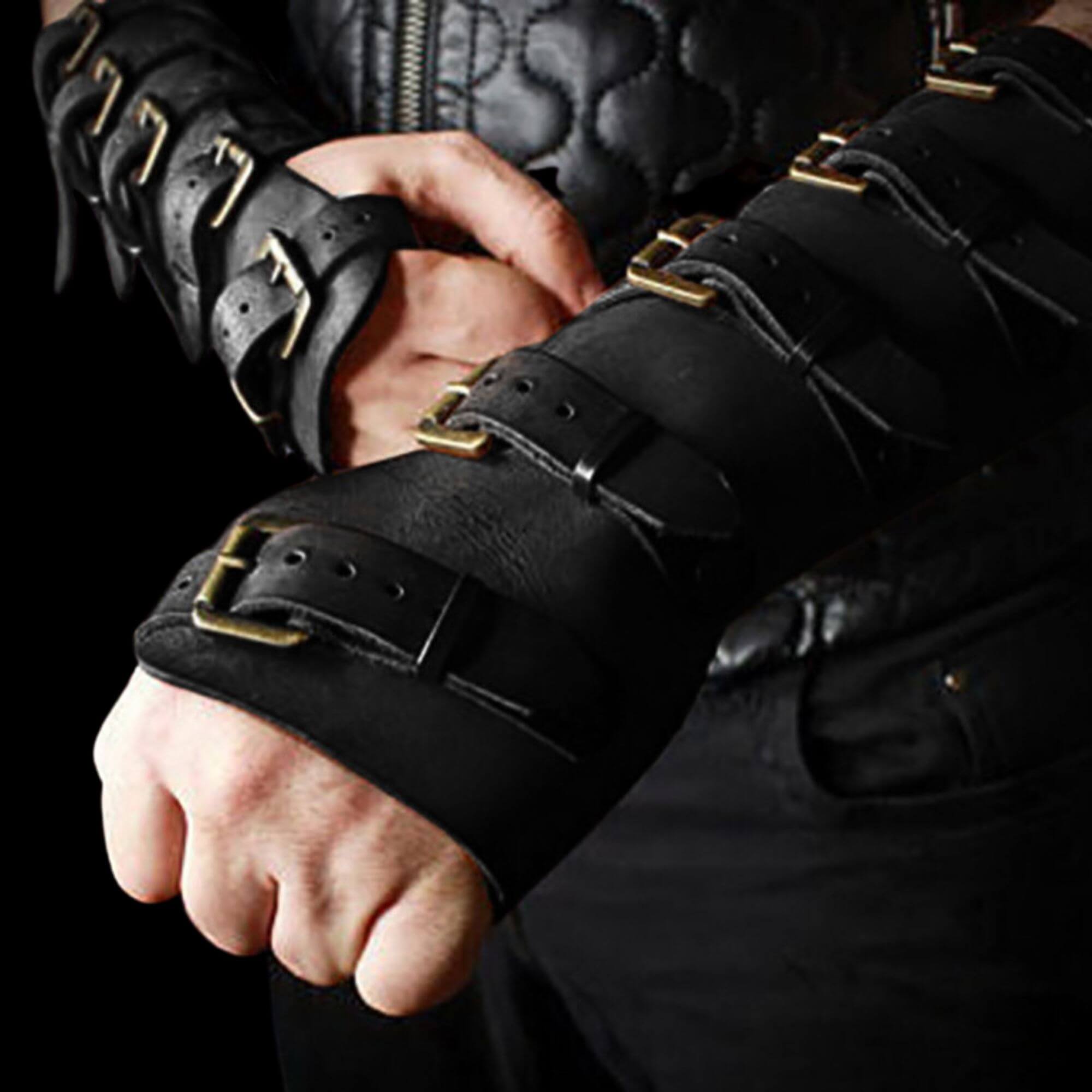 Bracer Viking Buckled Bracer - Odin's Treasures