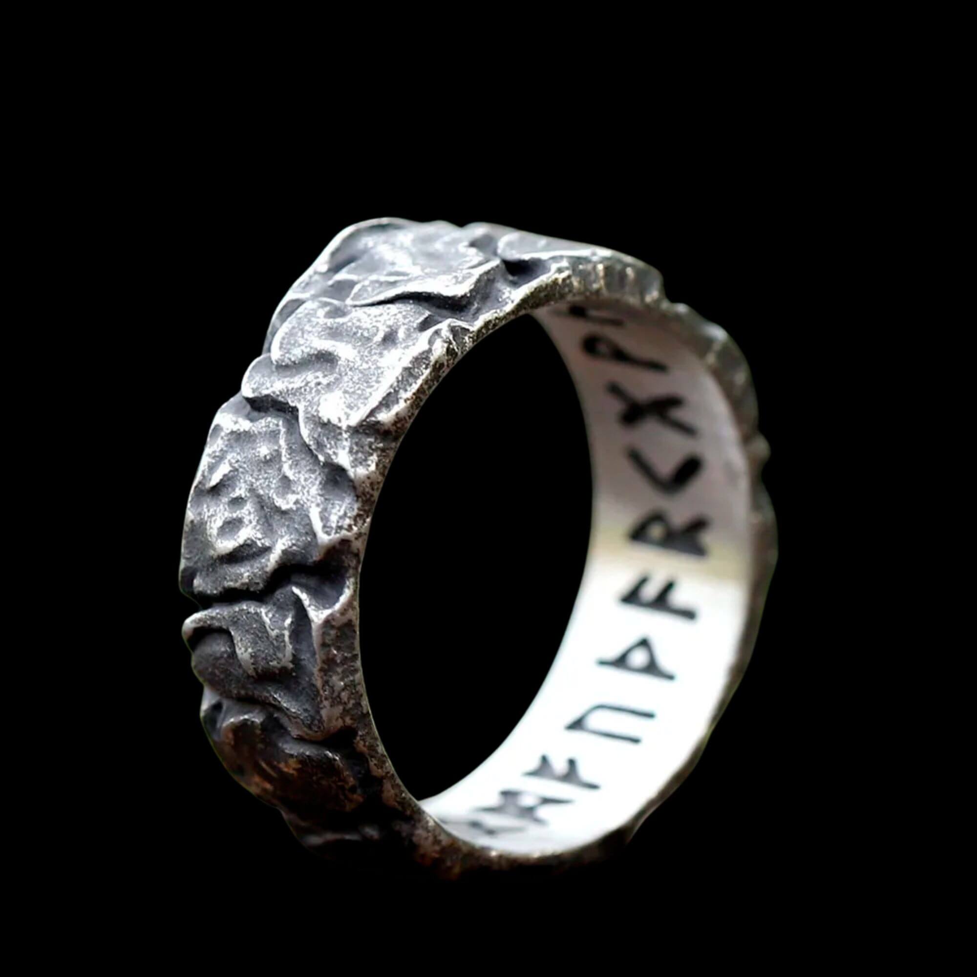 Stone Runes Posy Ring