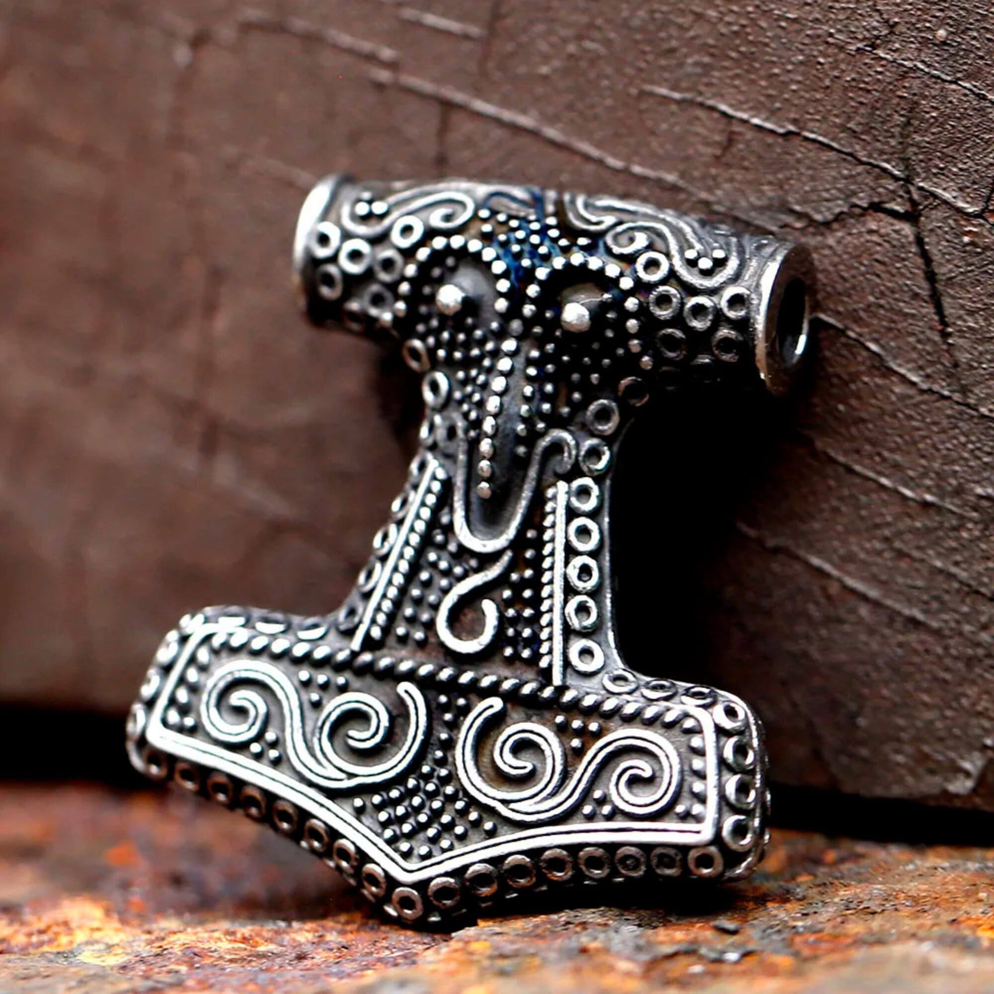 Doted Mjolnir Necklace