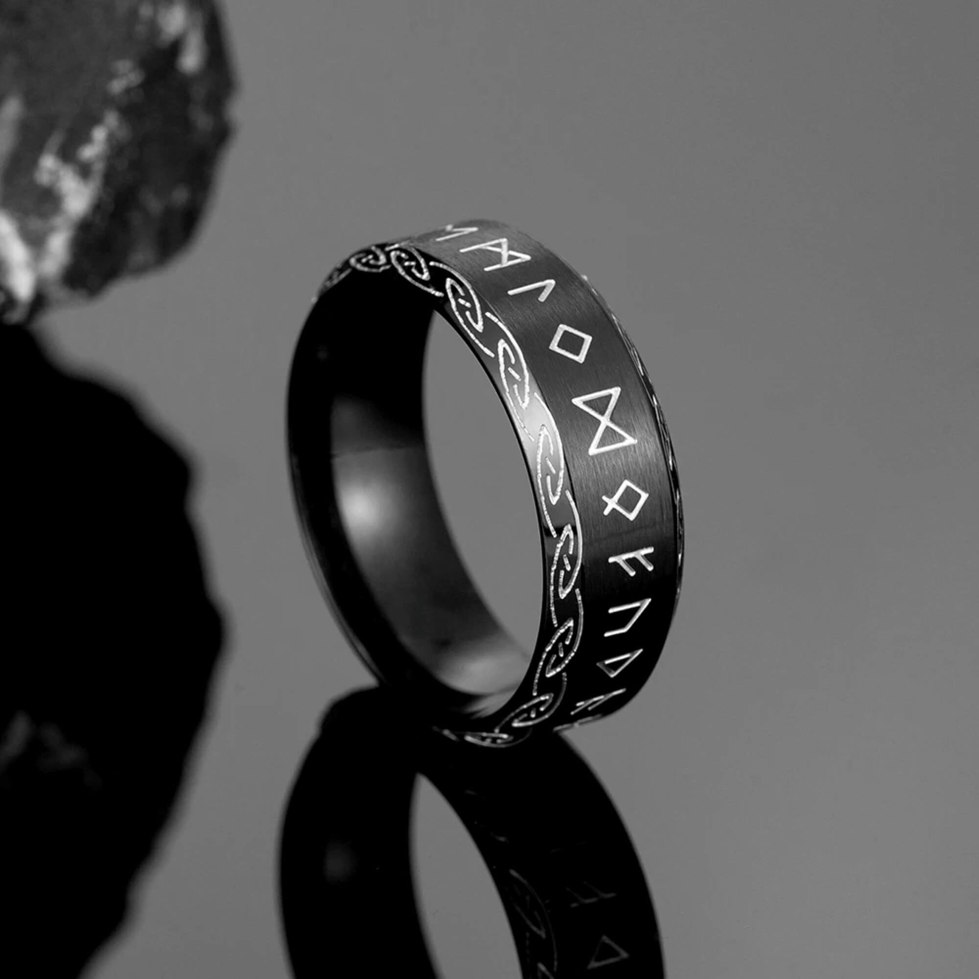 Knotwork And Runes Ring