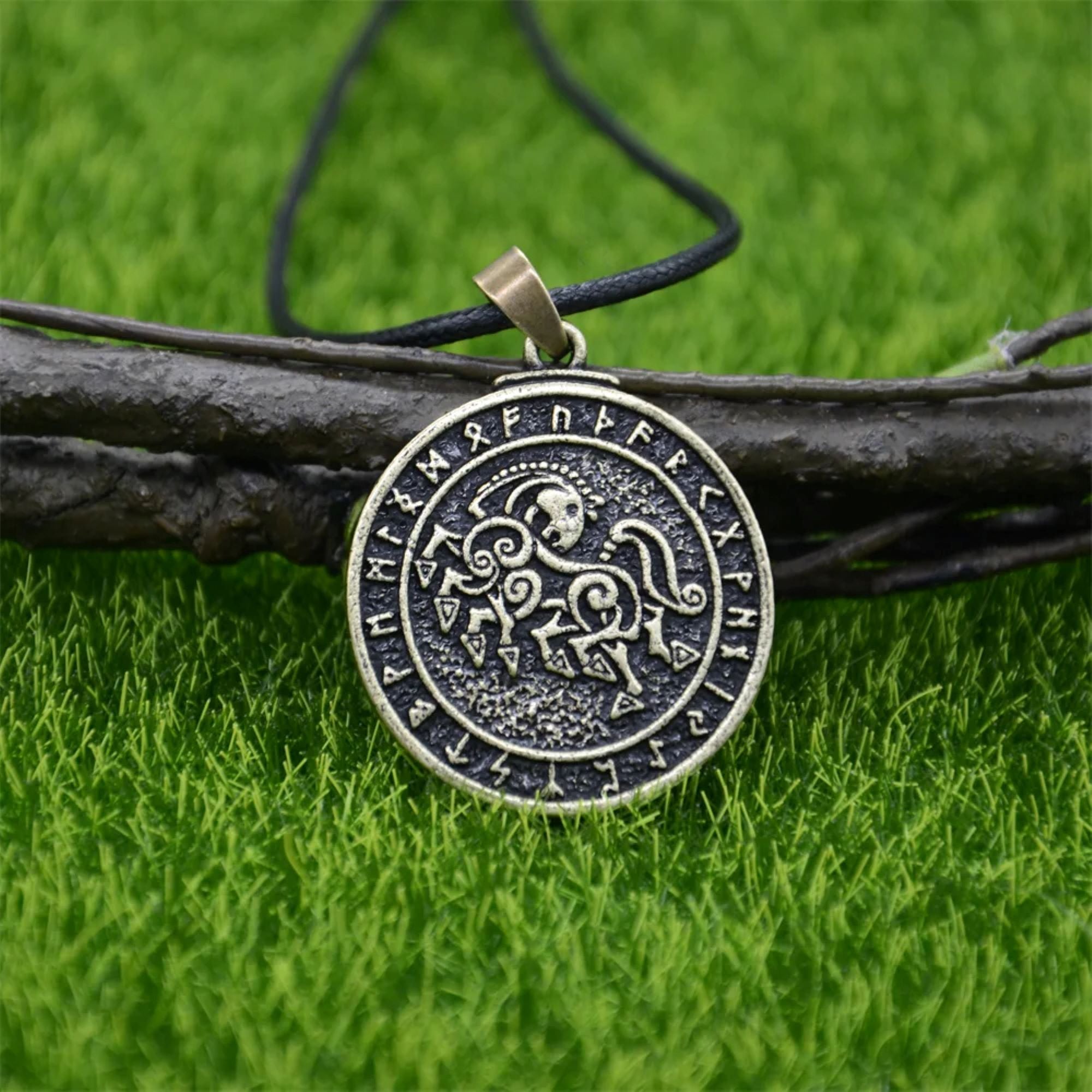 Sleipnir and Runes Necklace