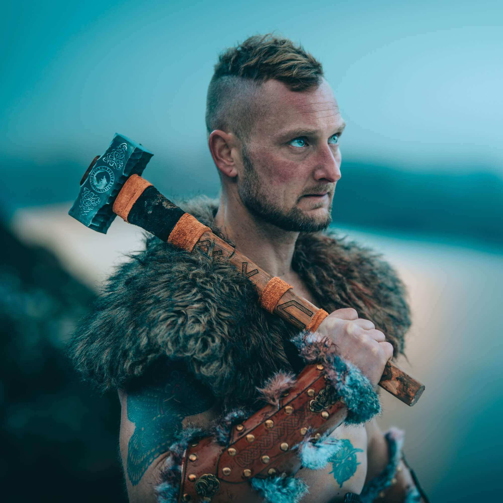 Fenrir and Runes Hammer